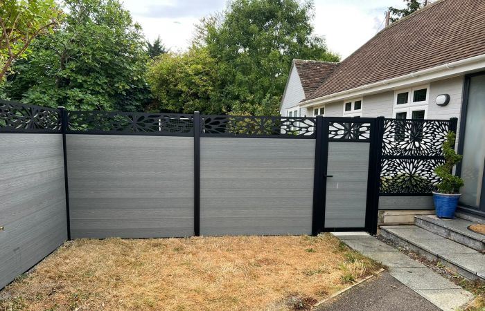 Composite fencing with decorative trellis top, Didcot, Oxfordshire